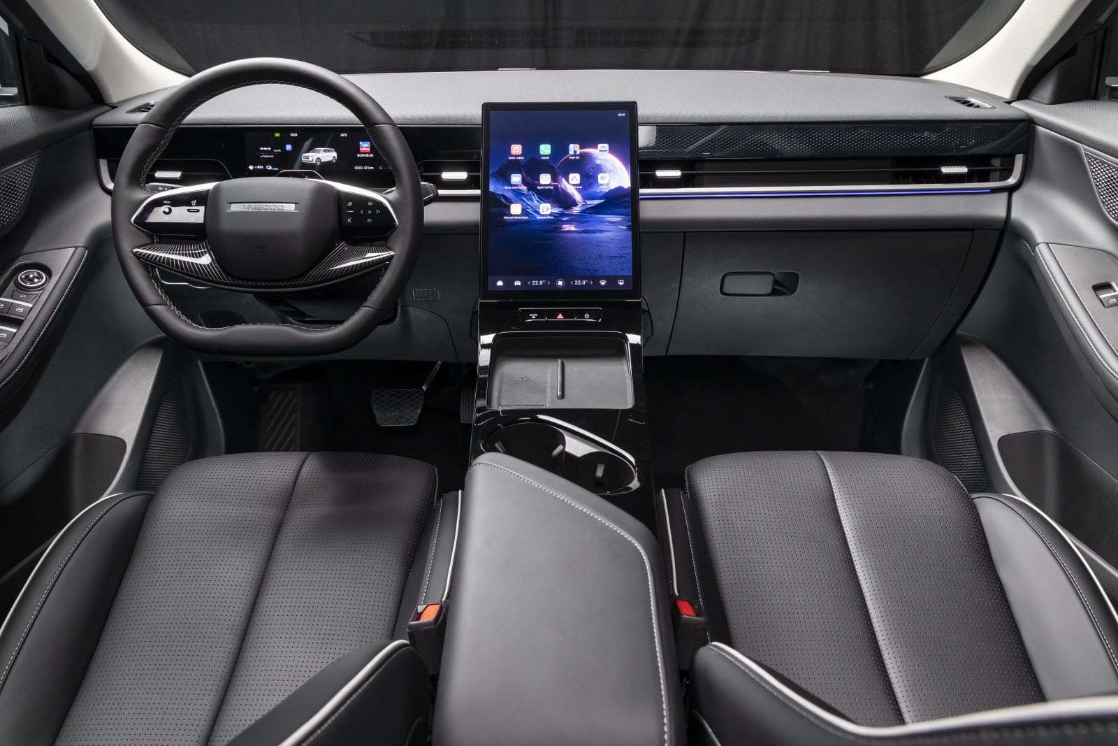 l-interieur-est-moderne-et-bien-presente-sur-ce-jaecoo-5-photo-jaecoo-1767020347